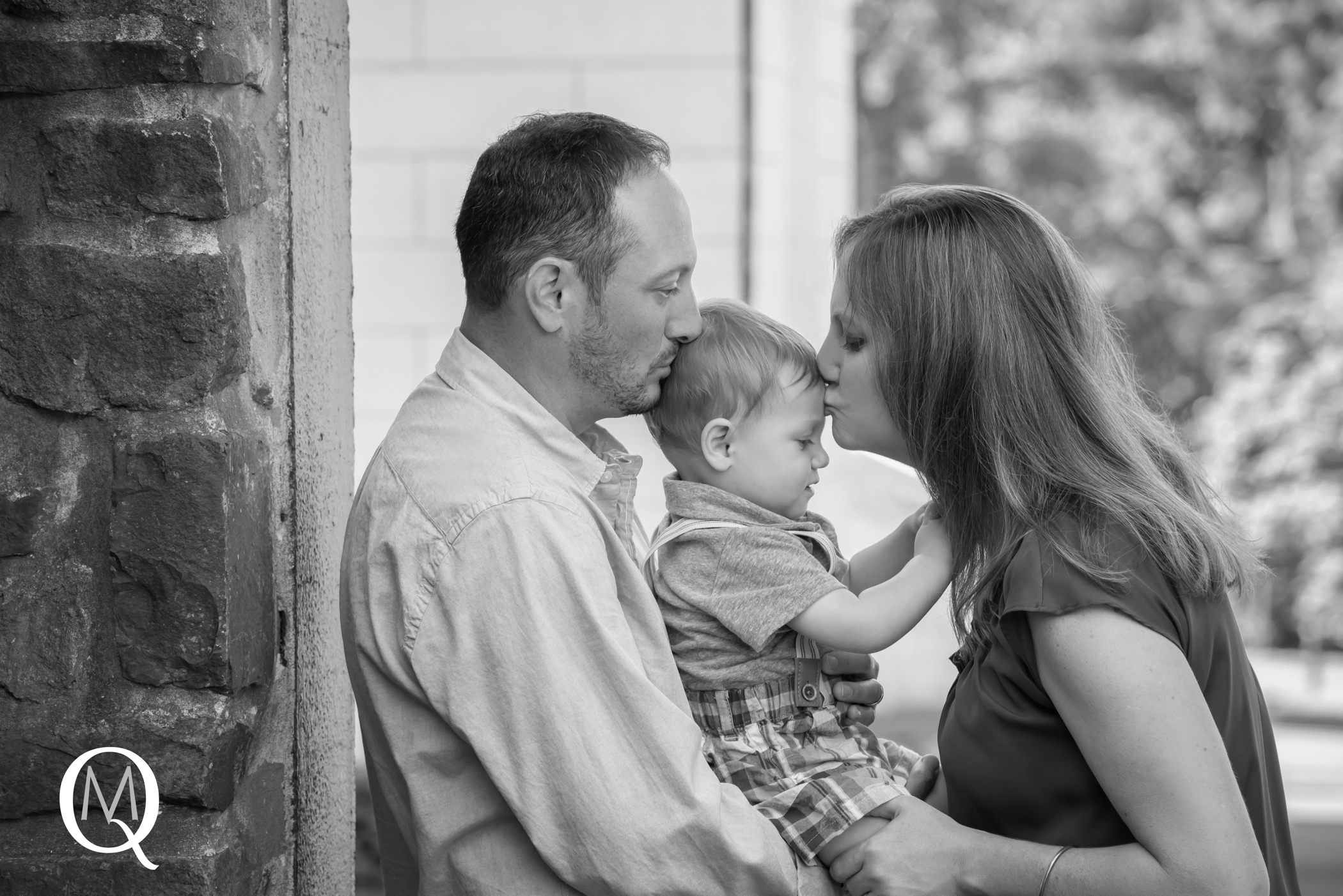 Family Photographer at Smithville Mansion in New Jersey