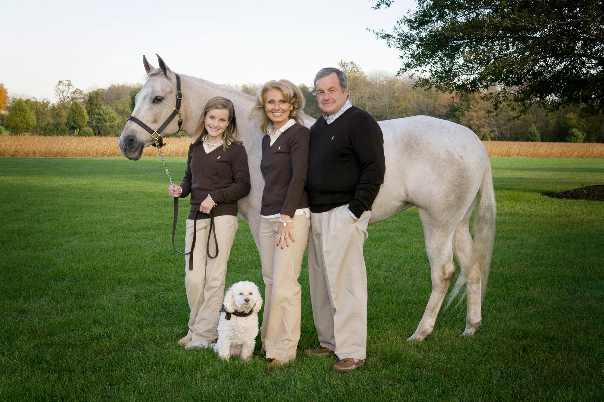 Family with horse in Moorestown New Jersey